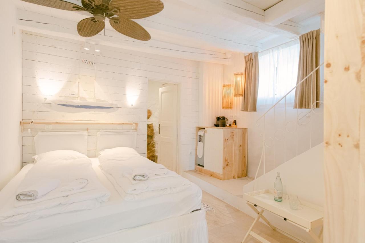 Romantic Stone House Double Room Корнич Екстер'єр фото
